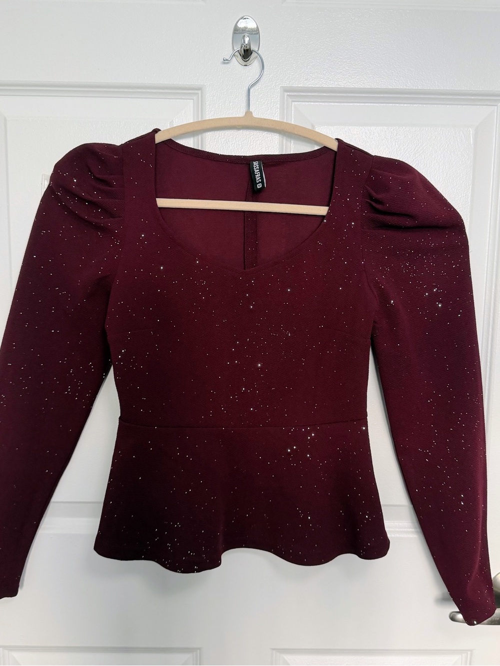 Women's Burgundy Sparkle Peplum Long-Sleeve Top